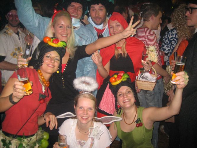 Partylaune '07...leider waren Crischi & Marci schon weg :(
